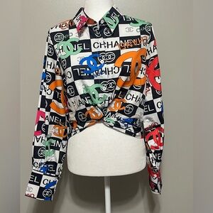 Women’s cropped blouse Button all over print “Chanel” Long Sleeve Size Large